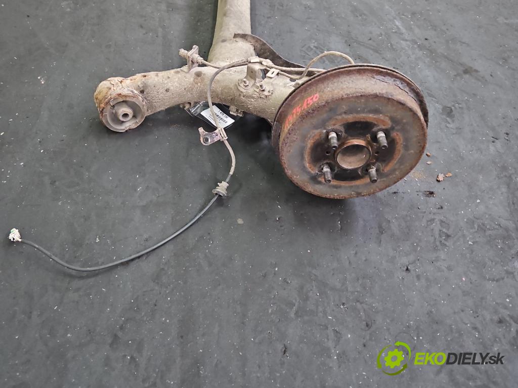 Toyota Yaris II 2005-2011 1.4 D4D 90 hp manual 66 kW 1364 cm3 5- zadní výztuha  (Výztuhy zadní)