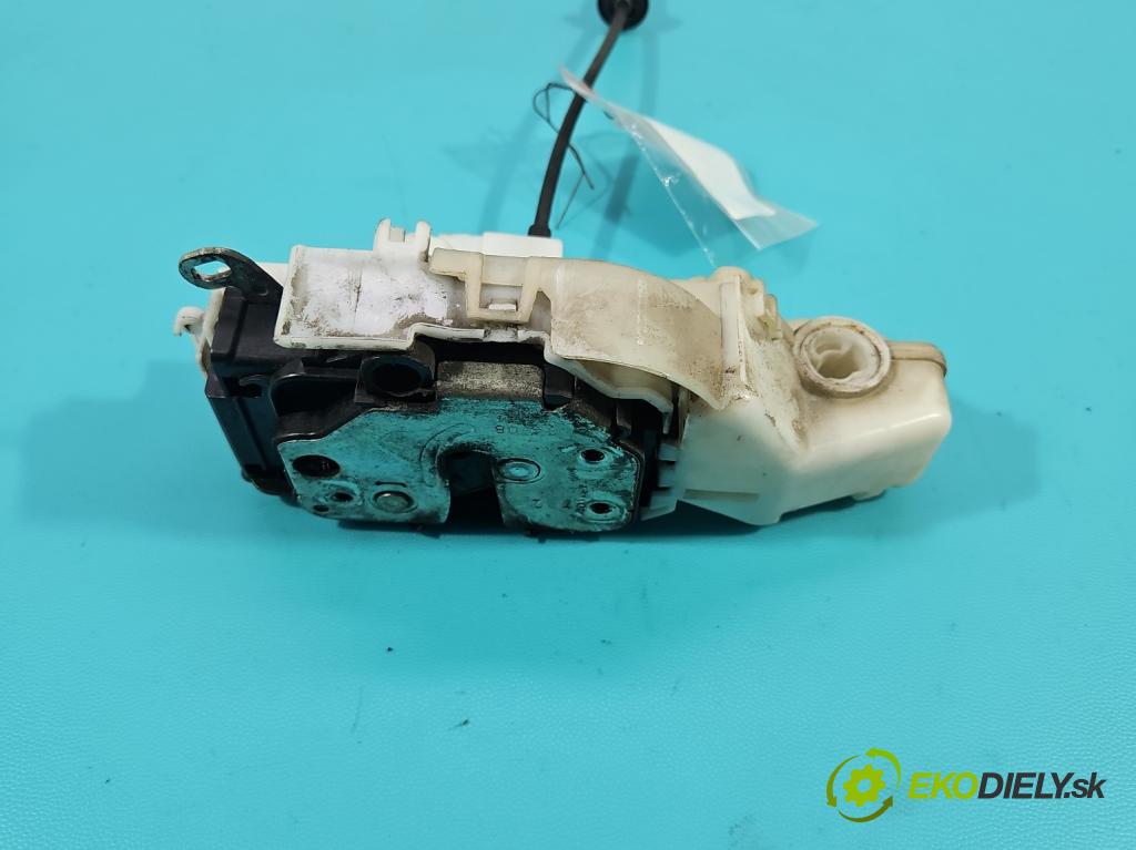 Alfa romeo 159 1.9 jtd 150 HP manual 110 kW 1910 cm3 5- zámok predné ľavý