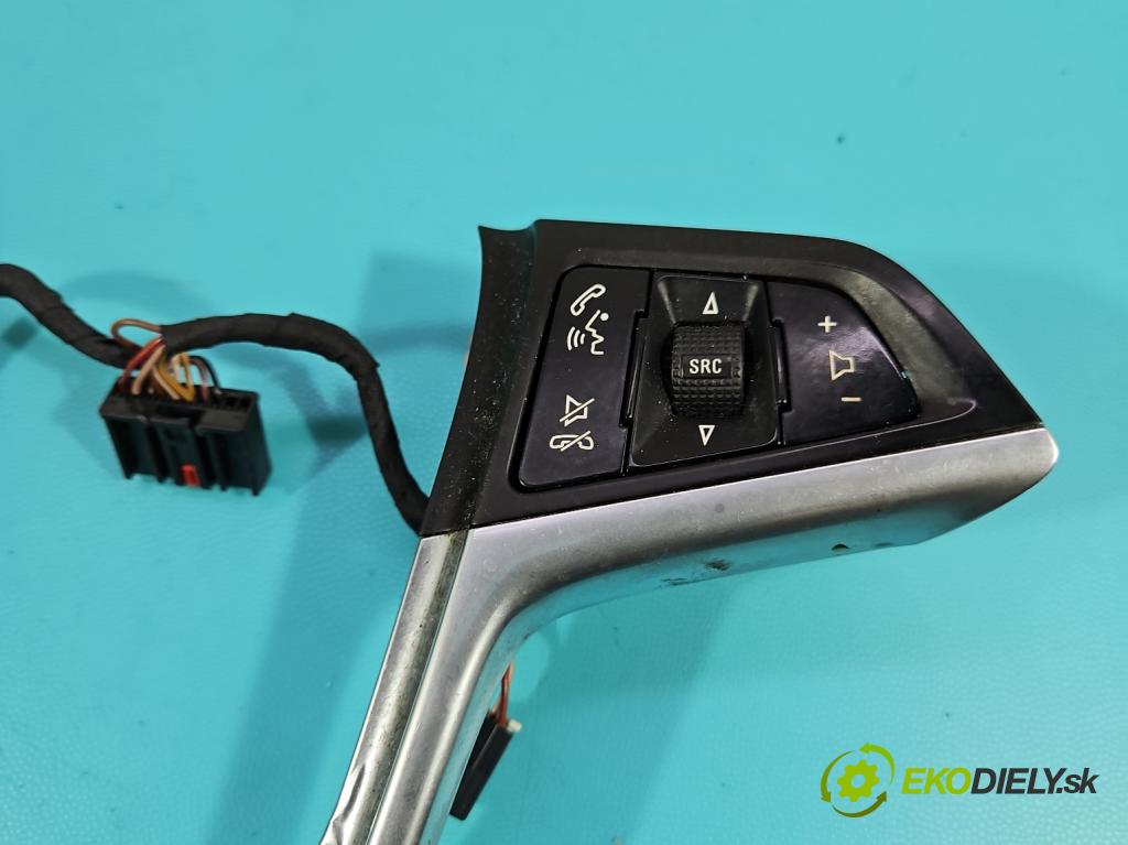 Opel Insignia A 2008-2017 2.0 cdti 131 HP manual 96 kW 1956 cm3 5- prepínač multifunkční: řízení: 13352971 (Prepínacie páčky pod volantom)