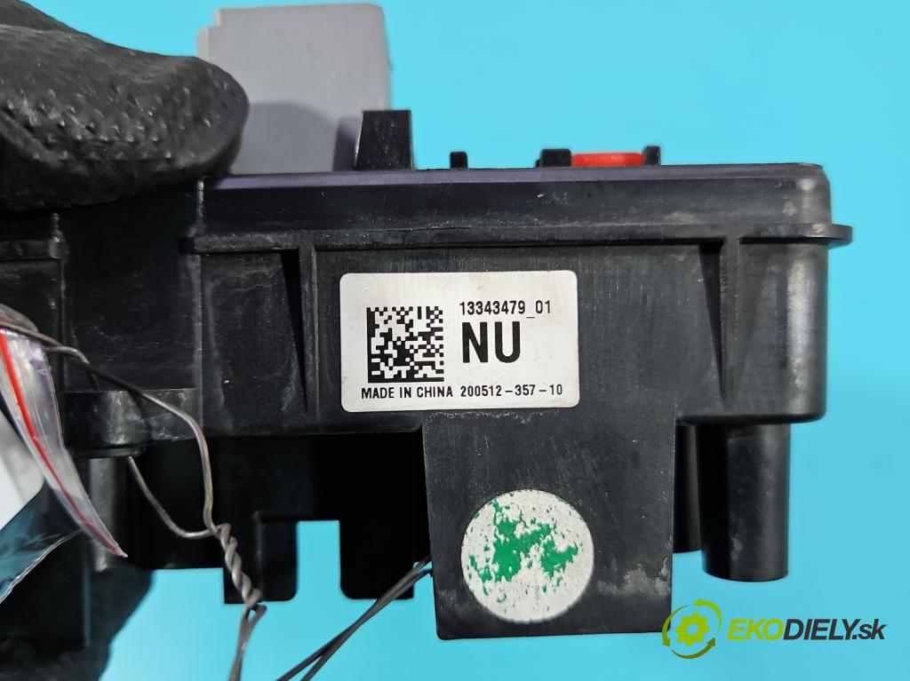 Opel Insignia A 2008-2017 2.0 cdti 131 hp manual 96 kW 1956 cm3 5- skříňka pojistková 13343479 (Pojistkové skříňky)