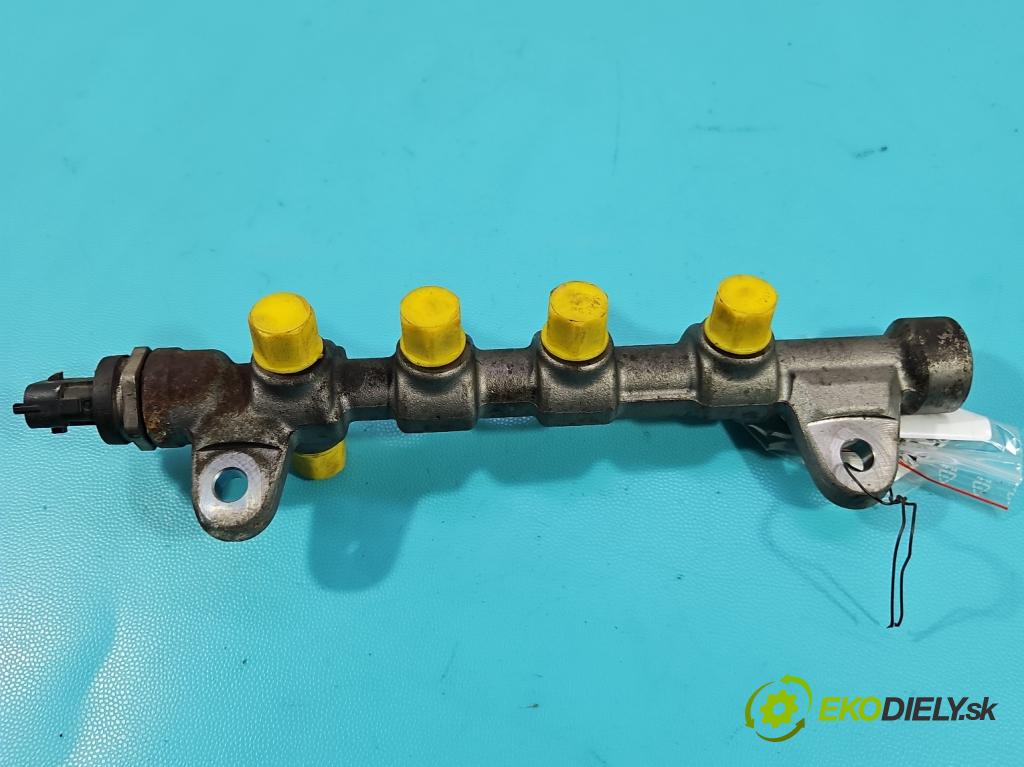 Opel Insignia A 2008-2017 2.0 cdti 131 HP manual 96 kW 1956 cm3 5- lišta vstrekovacia 0445214221 (Vstrekovacia lišta)