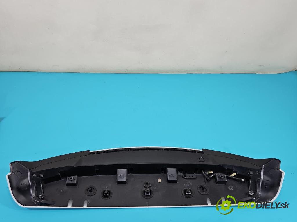 Land rover Discovery Sport 2014-2019 L550 2.0 Td 179KM automatic 132 kW 1999 cm3 5- spoiler  (Spoiler)