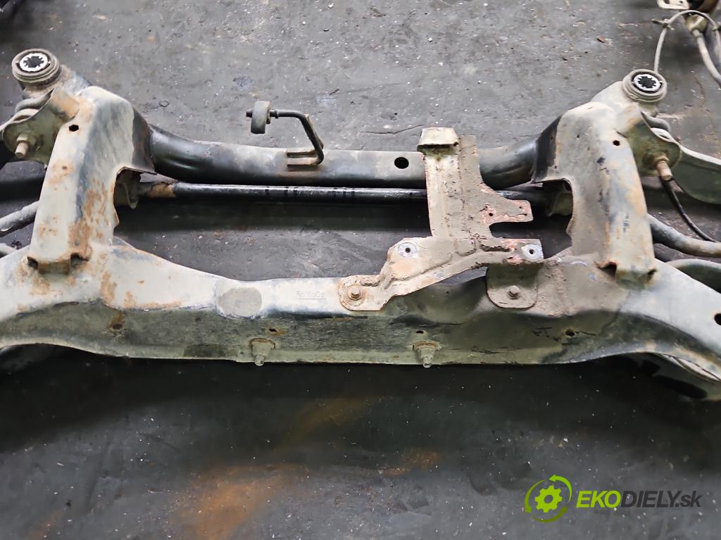 Ford Mondeo Mk4 2007-2014 1.6 16V 125 hp manual 92 kW 1596 cm3 5- zadní výztuha  (Zadní výztuha)