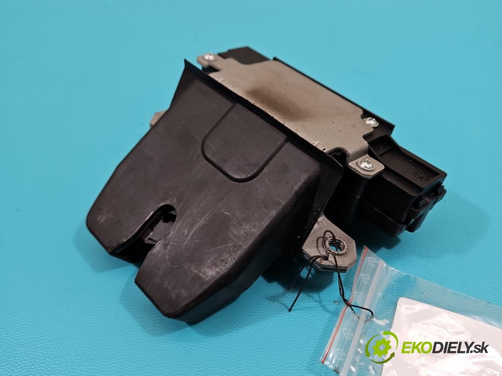 Ford Mondeo Mk4 2007-2014 1.6 16V 125 hp manual 92 kW 1596 cm3 5- zámek kufrových dveří zadní 3M51-R442A66-AR