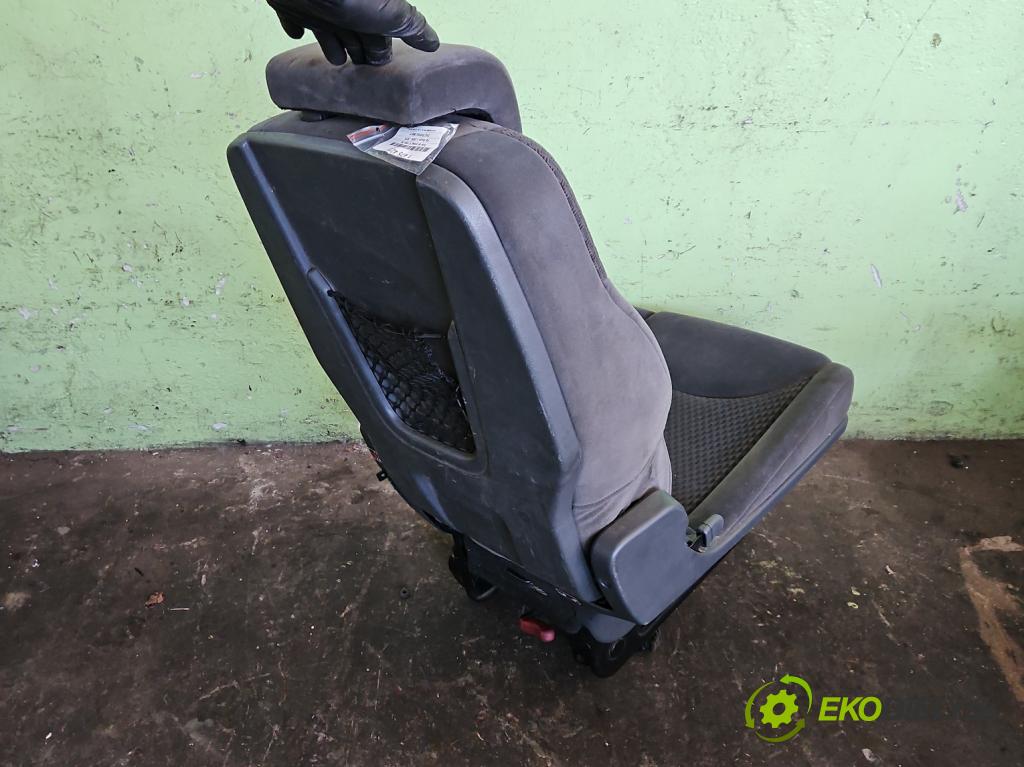 Fiat Scudo II 2006-2016 2.0 jtd 136 HP manual 100 kW 1997 cm3 5- Sedačka zadné pravý III