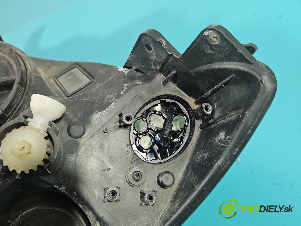 Opel Mokka A 2012-2019 1.6 cdti 136 HP automatic 100 kW 1598 cm3 5- Reflektor: pravý 42566567 (Svetlo predné pravé)