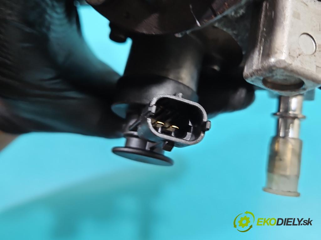 Ford Focus Mk3 2010-2018 1.5 tdci 120 HP manual 88 kW 1499 cm3 5- čerpadlo vstrekovacia 0445010592 (Vstrekovacie čerpadlo)