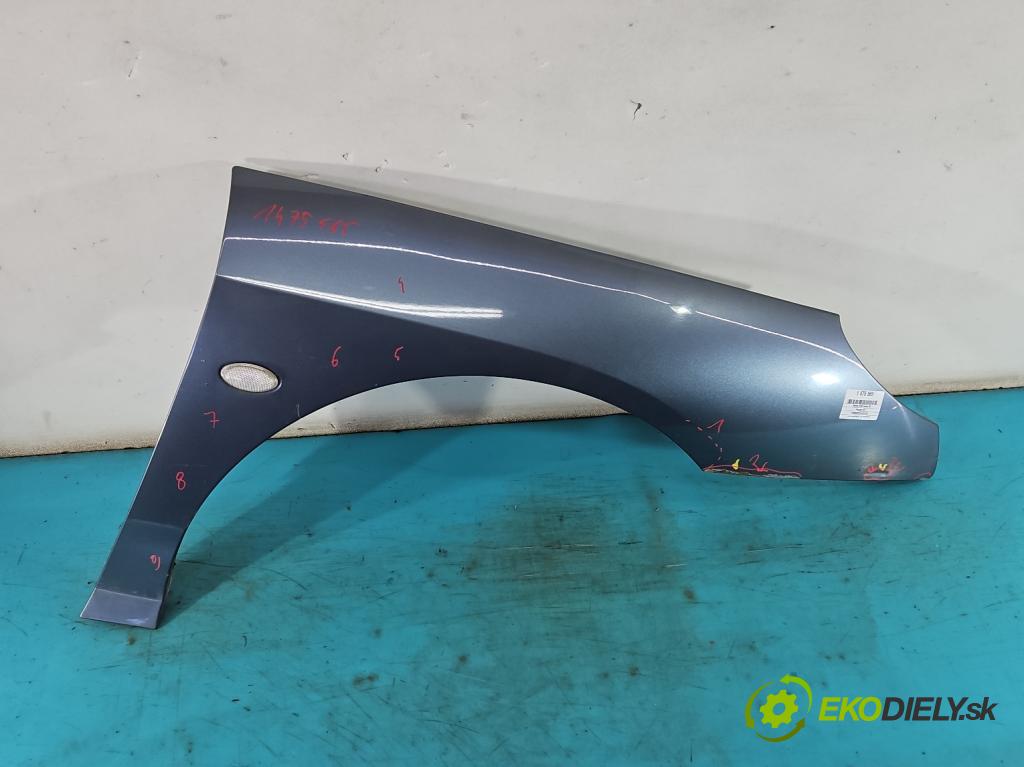 Peugeot 407 2.2 16V 158 hp manual 116 kW 2230 cm3 4- blatnik přední pravý  (Ostatné)