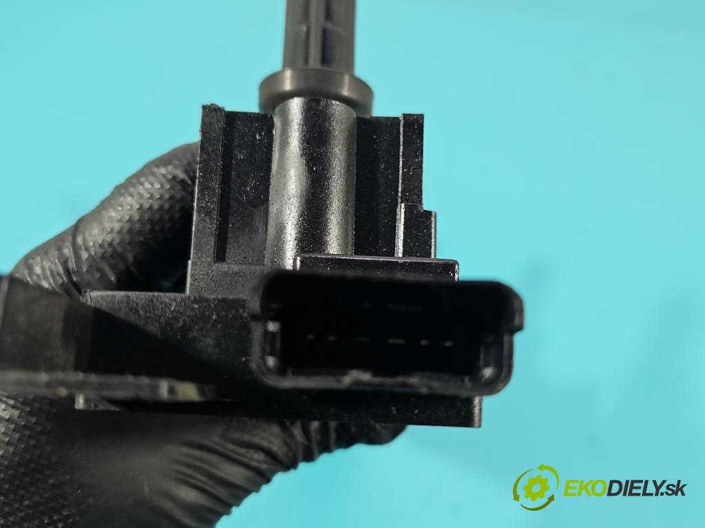 Peugeot 407 2.2 16V 158 HP manual 116 kW 2230 cm3 4- cievka zapaľovacia  (Zapaľovacia cievka)