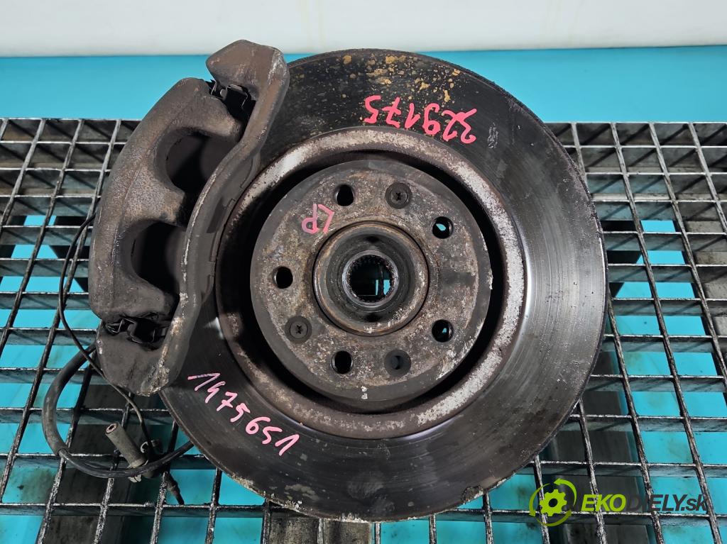 Fiat Scudo II 2006-2016 2.0 jtd 136hp manual 100 kW 1997 cm3 5- náboj levé  (Náboje)