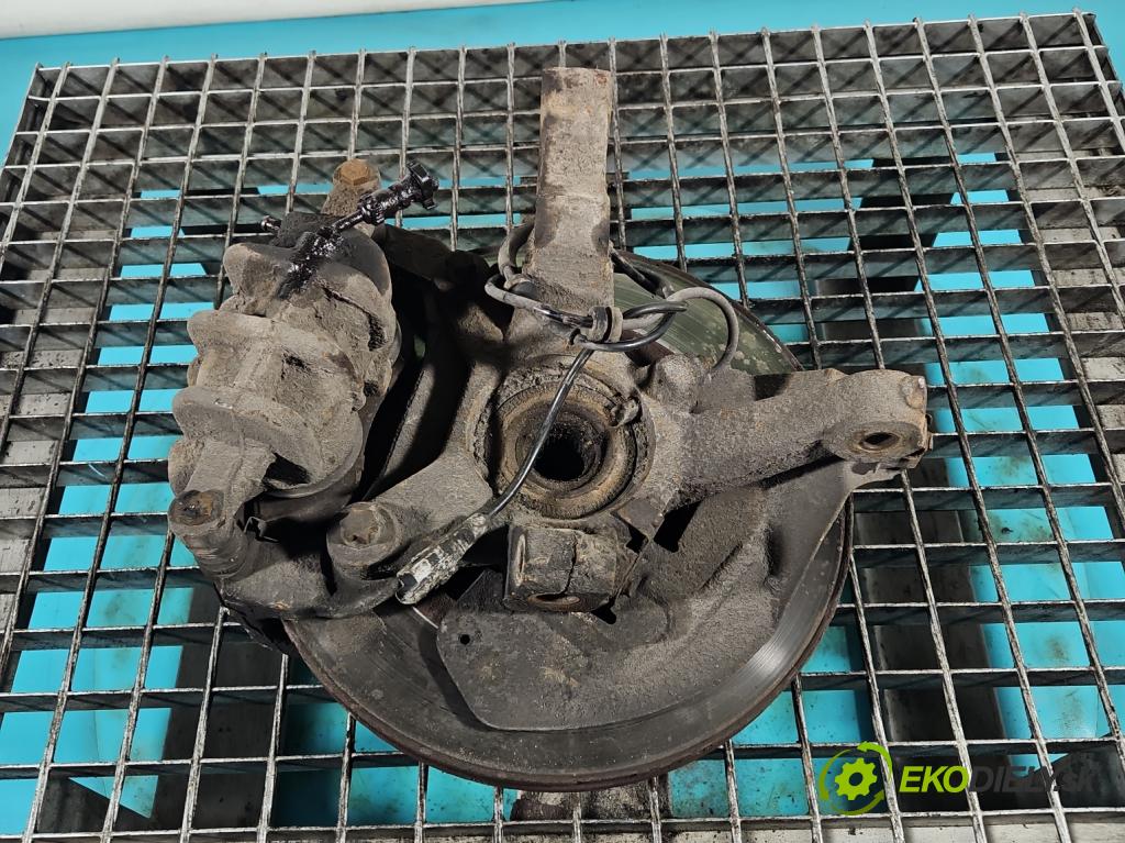 Fiat Scudo II 2006-2016 2.0 jtd 136hp manual 100 kW 1997 cm3 5- náboj pravé  (Náboje)