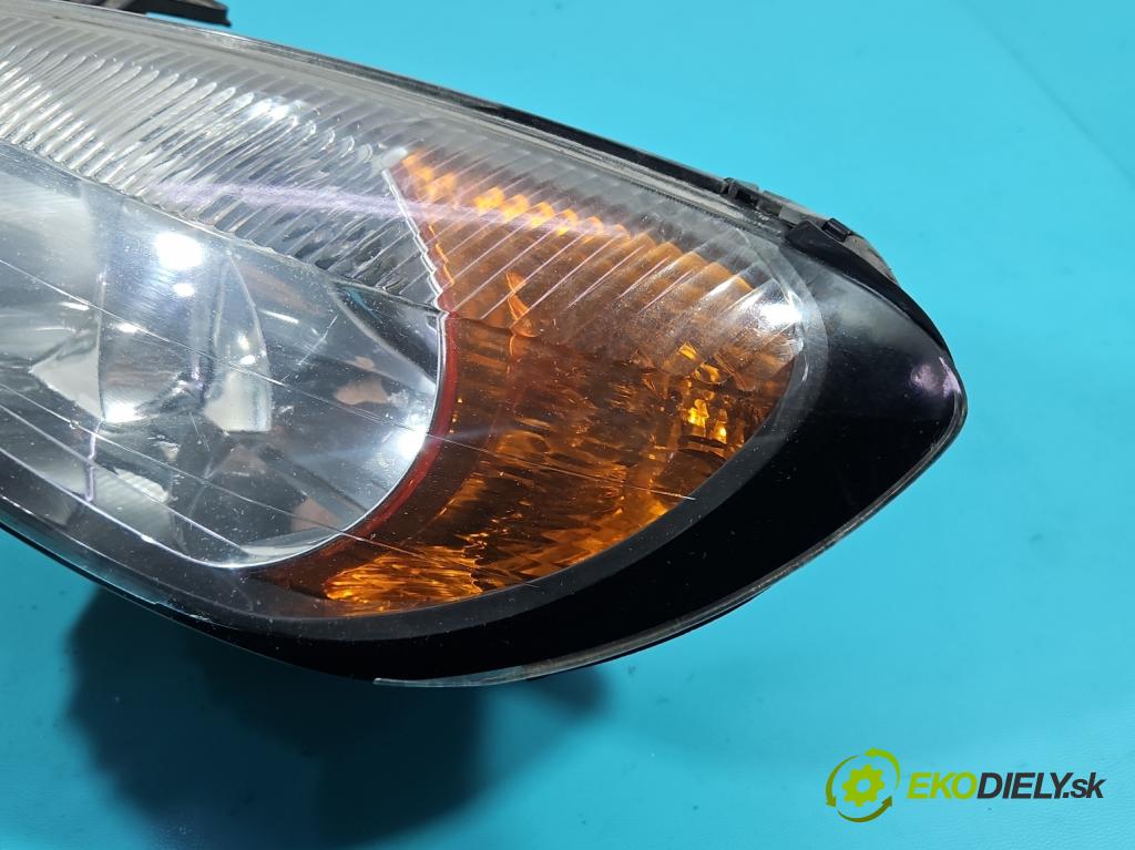 Nissan Primera P11 1996-2002 1.6 16V 99 hp manual 73 kW 1597 cm3 5- světlo levý  (Klika dveří ostatní)