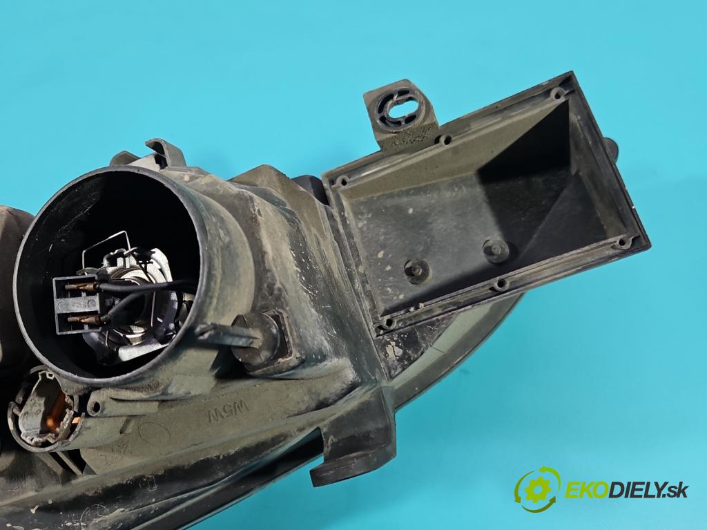 Nissan Primera P11 1996-2002 1.6 16V 99 HP manual 73 kW 1597 cm3 5- Reflektor: pravý  (Svetlo predné pravé)