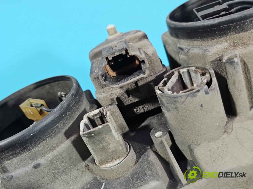 Nissan Primera P11 1996-2002 1.6 16V 99 HP manual 73 kW 1597 cm3 5- Reflektor: pravý  (Svetlo predné pravé)