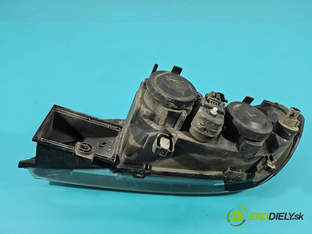 Nissan Primera P11 1996-2002 1.6 16V 99 HP manual 73 kW 1597 cm3 5- Reflektor: pravý  (Svetlo predné pravé)