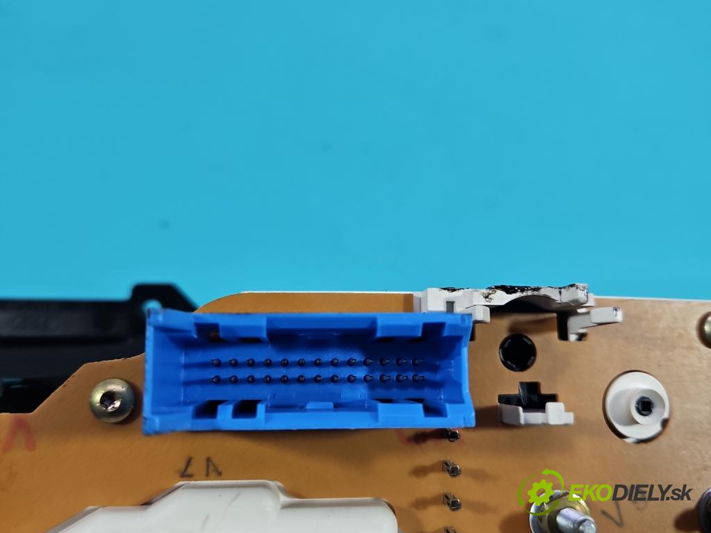 Audi 80 B4 1991-1994 2.0 90 HP manual 66 kW 1984 cm3 4- prístrojovka/ budíky 8A0919033CA (Prístrojová doska)