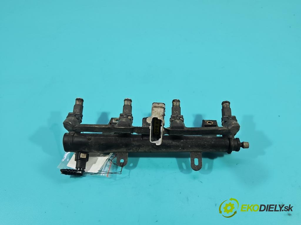 Citroen C2 1.4 8V 73 HP manual 54 kW 1360 cm3 3- vstrek 01F002A (Vstrekovač paliva)