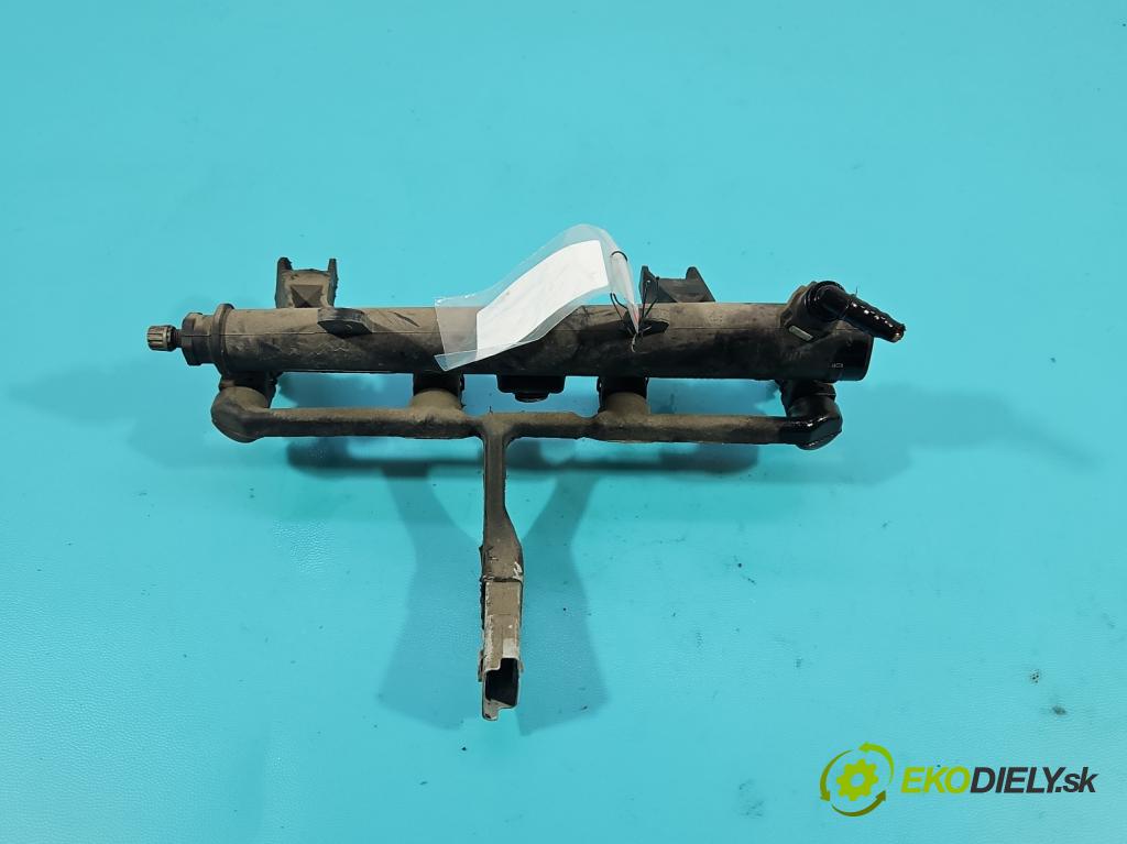 Citroen C2 1.4 8V 73 HP manual 54 kW 1360 cm3 3- vstrek 01F002A (Vstrekovač paliva)