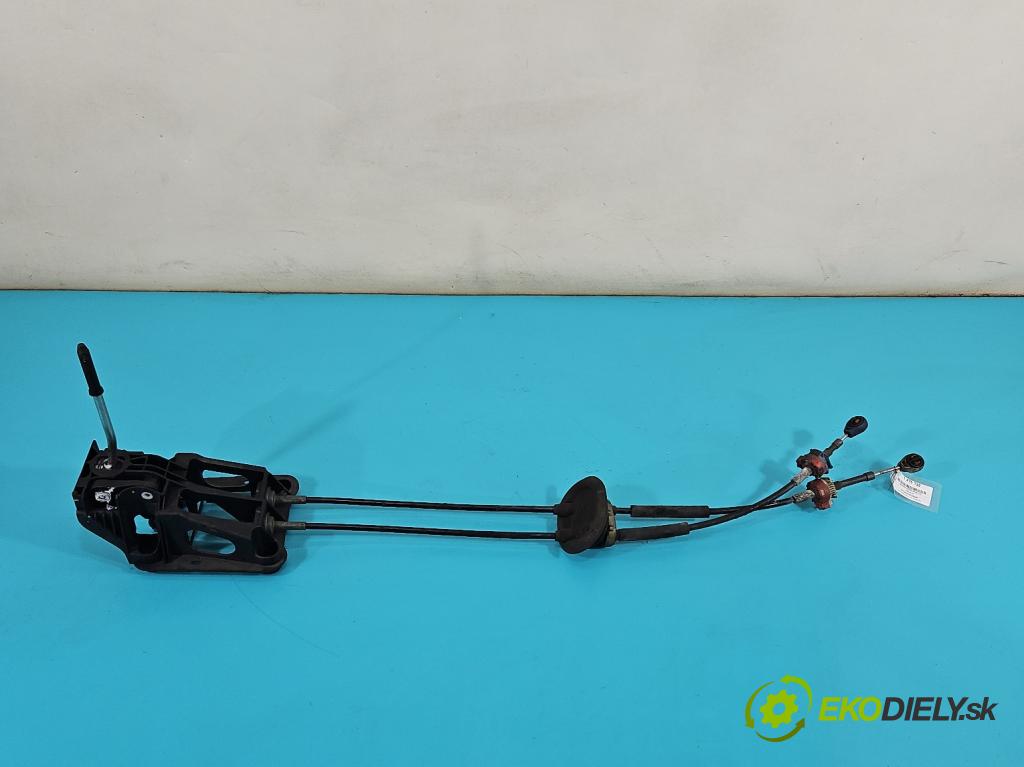 Citroen C2 1.4 8V 73 HP manual 54 kW 1360 cm3 3- Páka: Změny: stupeň,rýchlosť 9680192280 (Rýchlostná páka (kulisa))