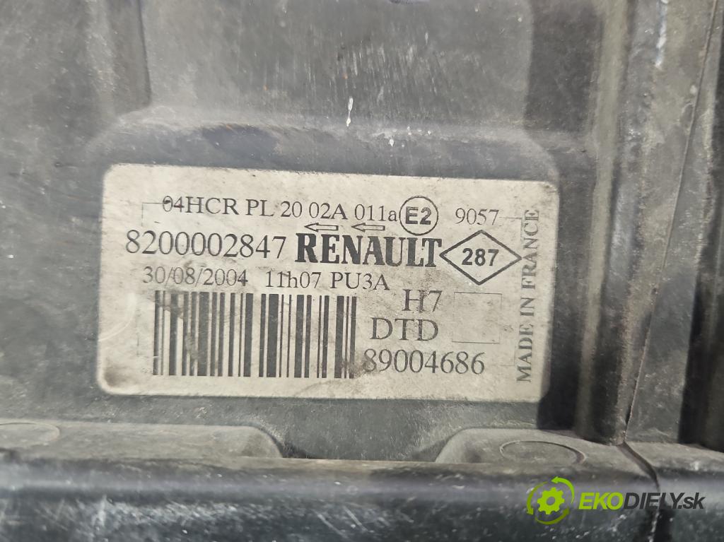Renault Laguna II 2001-2007 1.8 16V 120 HP manual 88 kW 1783 cm3 5- Reflektor: pravý 8200002847 (Svetlo predné pravé)