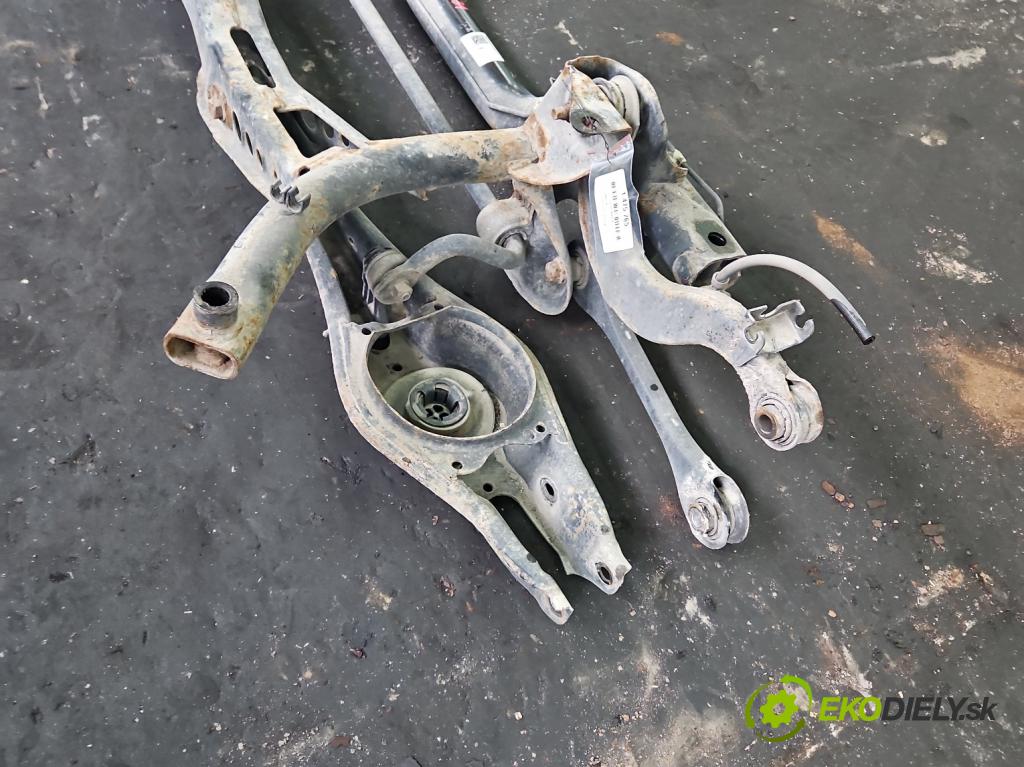 Seat Leon III 2012-2020 1.8 TSI 179KM automatic 132 kW 1798 cm3 5- zadní výztuha 5Q0505315G (Zadní výztuha)