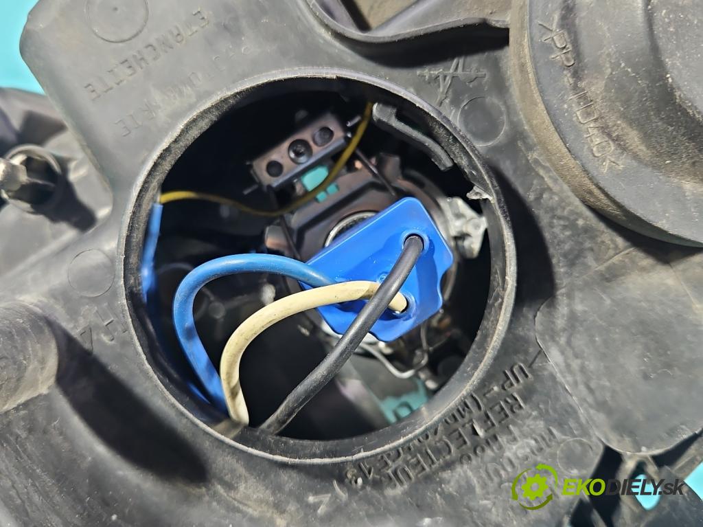 Fiat Scudo II 2006-2016 2.0 jtd 136 HP manual 100 kW 1997 cm3 5- Reflektor: pravý 89902604 (Svetlo predné pravé)