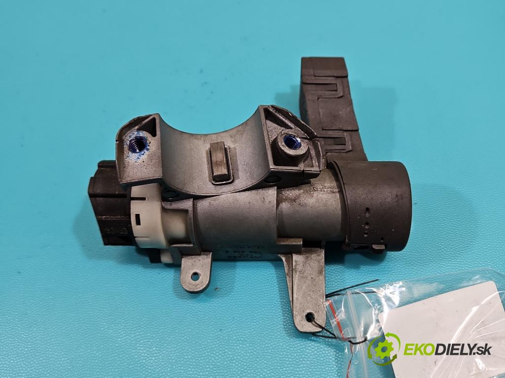 Volvo S60 I 2000-2010 2.4 20V 140 HP manual 103 kW 2435 cm3 4- Spínačka  (Spínacia skrinka)