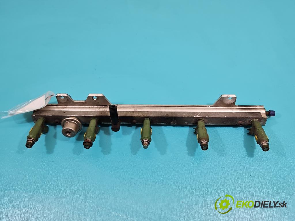 Volvo S60 I 2000-2010 2.4 20V 140 HP manual 103 kW 2435 cm3 4- vstrek 9470229 (Vstrekovač paliva)