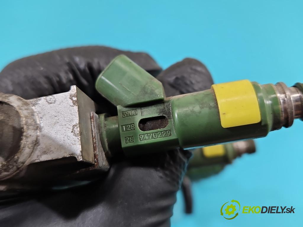 Volvo S60 I 2000-2010 2.4 20V 140 HP manual 103 kW 2435 cm3 4- vstrek 9470229 (Vstrekovač paliva)