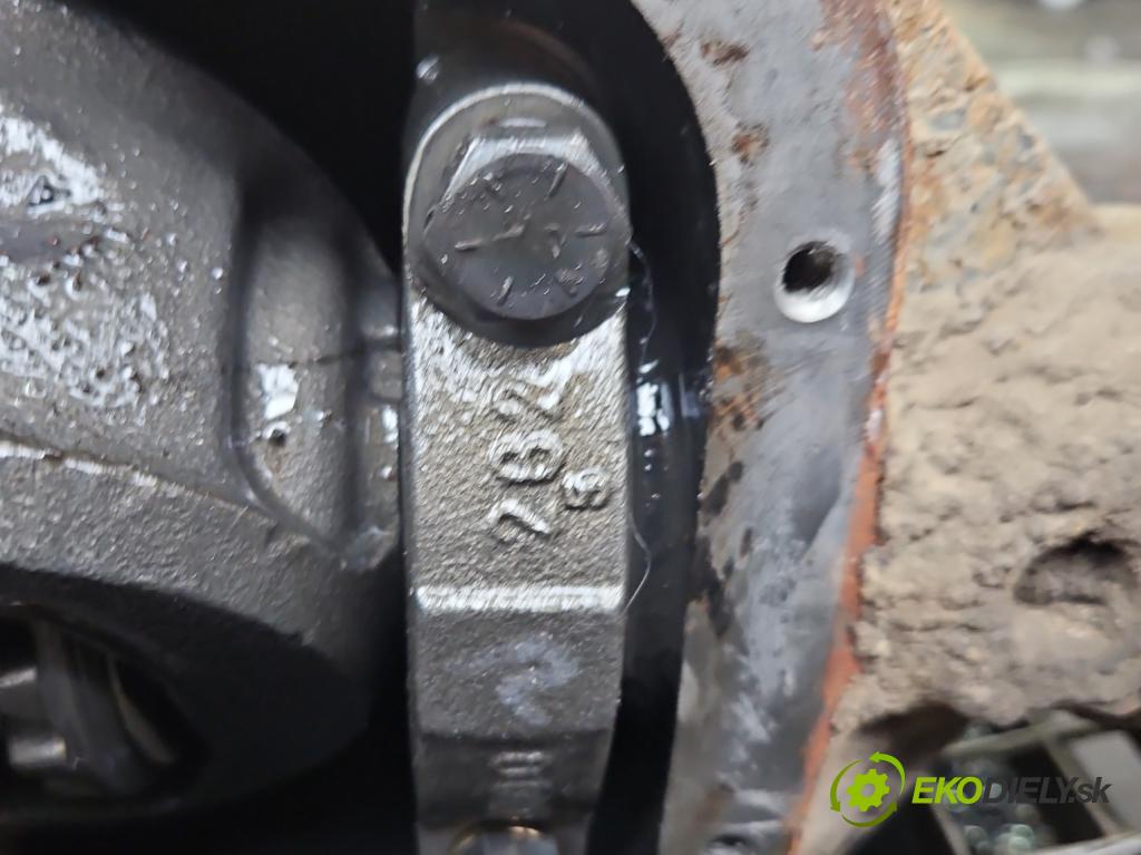 Ssangyong Rexton I 2001-2017 2.7 XDI 165 HP automatic 121 kW 2696 cm3 5- Most: zadní: