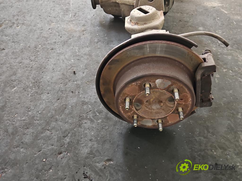 Ssangyong Rexton I 2001-2017 2.7 XDI 165 HP automatic 121 kW 2696 cm3 5- Most: zadní: