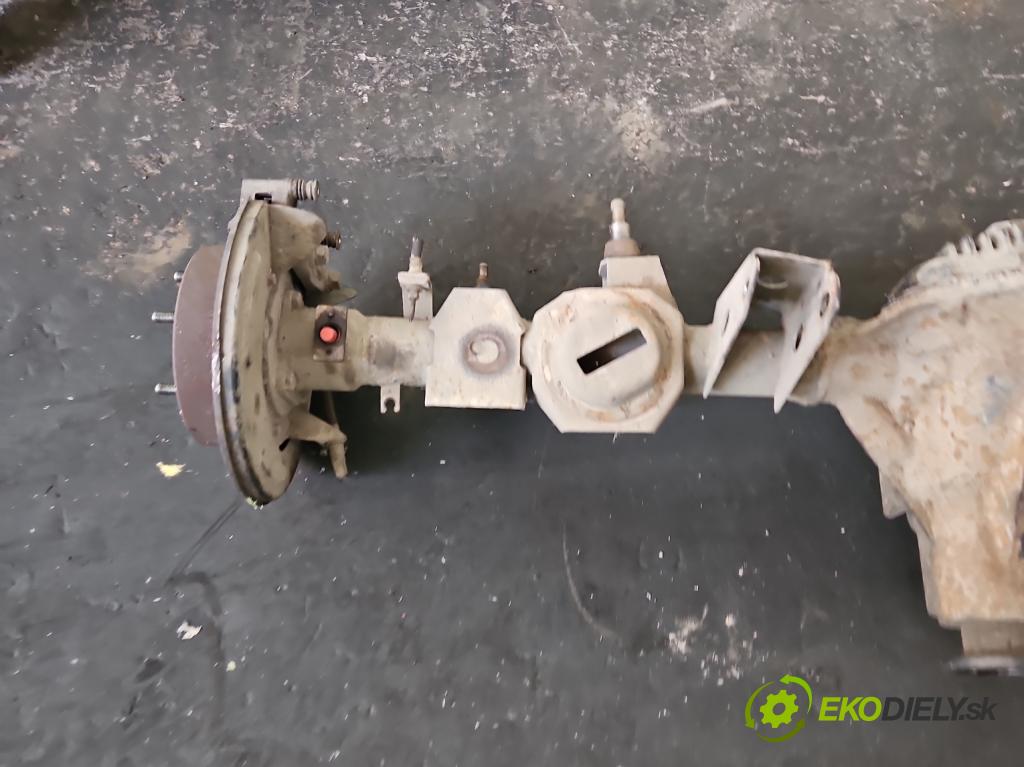 Ssangyong Rexton I 2001-2017 2.7 XDI 165 HP automatic 121 kW 2696 cm3 5- Most: zadní: