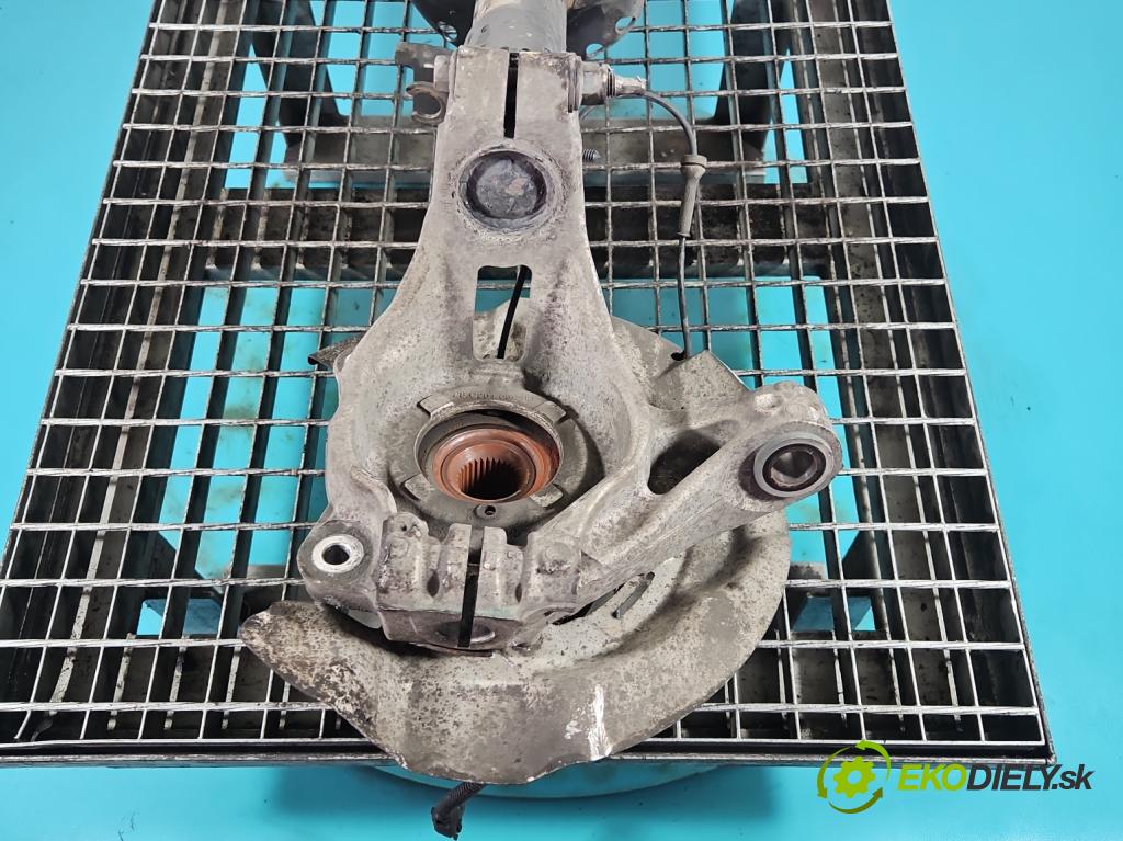 Land rover Discovery Sport 2014-2019 L550 2.0 Td 179KM automatic 132 kW 1999 cm3 5- náboj pravé  (Náboj kola)