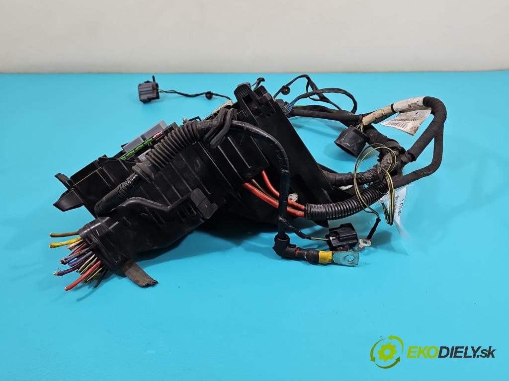 Land rover Discovery Sport 2014-2019 L550 2.0 Td 179KM automatic 132 kW 1999 cm3 5- skříňka pojistková 6G9T-14A067-A (Pojistkové skříňky)