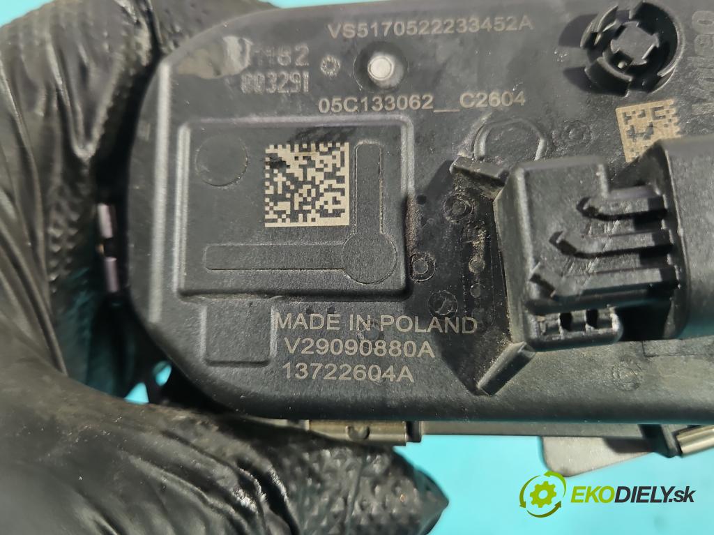 Seat Arona 2017- 1.0 TSI 110 HP manual 81 kW 999 cm3 5- klapka 05C133062 (Škrtiaca klapka)