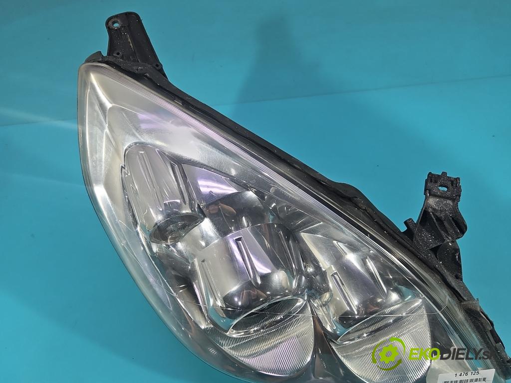 Opel Vectra C 2002-2008 1.9 cdti 150 HP manual 110 kW 1910 cm3 5- Reflektor: pravý 13170916 (Svetlo predné pravé)