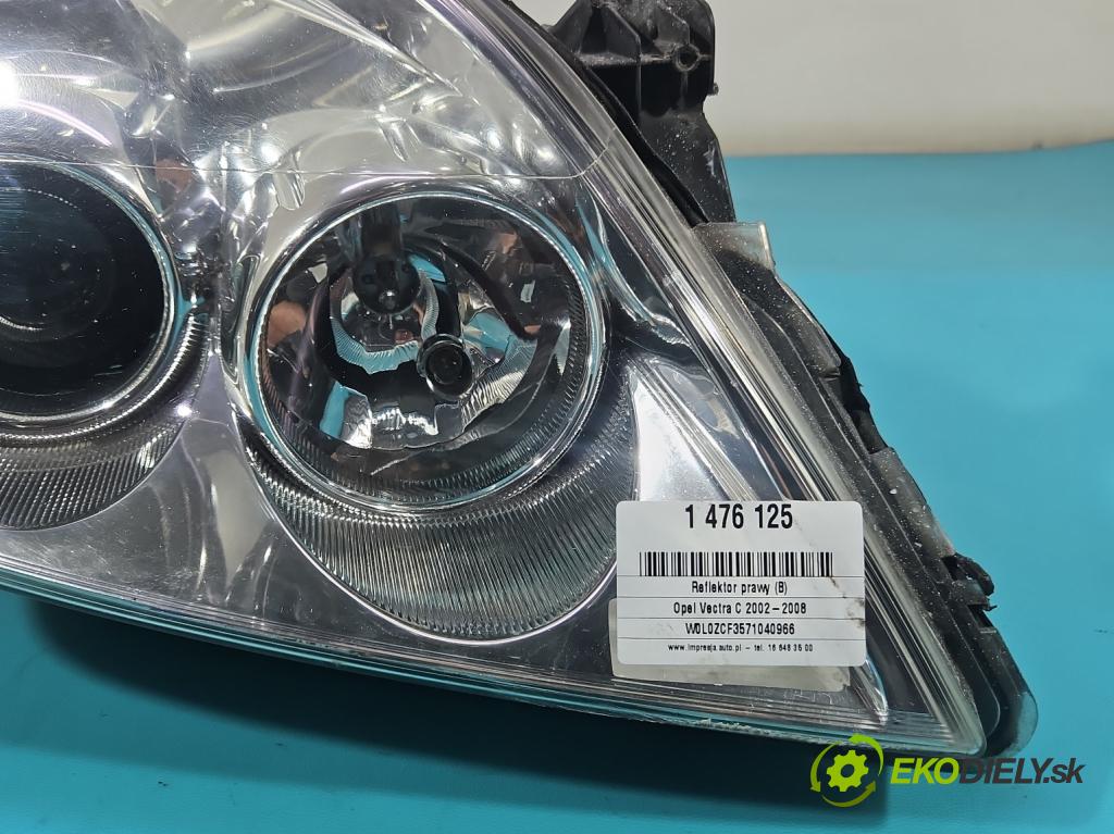 Opel Vectra C 2002-2008 1.9 cdti 150 HP manual 110 kW 1910 cm3 5- Reflektor: pravý 13170916 (Svetlo predné pravé)