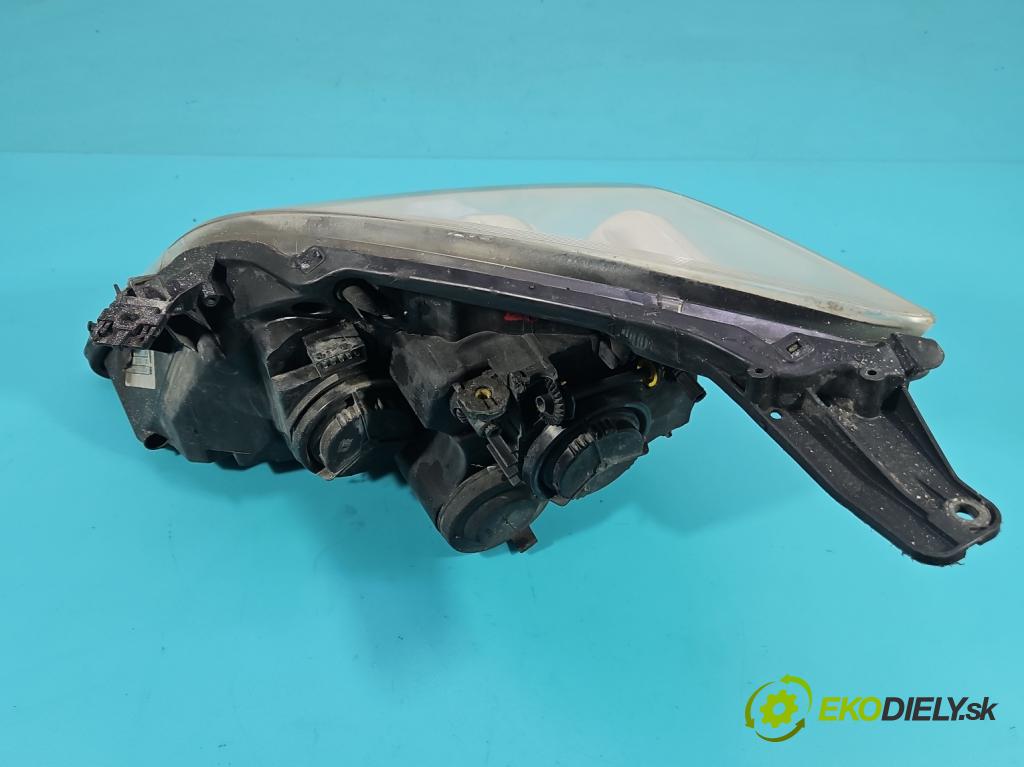 Opel Vectra C 2002-2008 1.9 cdti 150 HP manual 110 kW 1910 cm3 5- Reflektor: pravý 13170916 (Svetlo predné pravé)