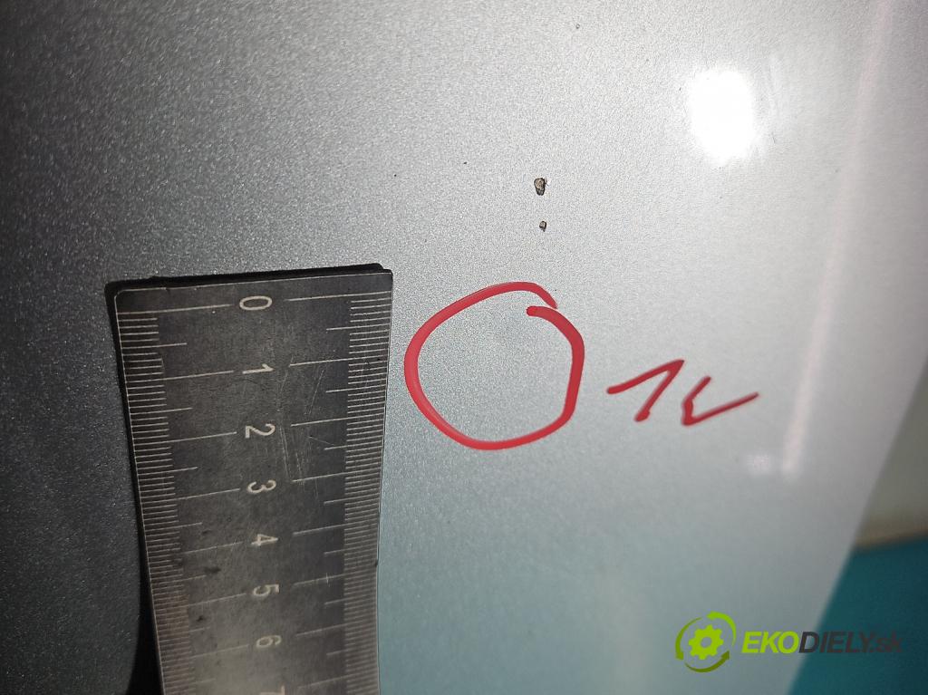 Opel Vectra C 2002-2008 1.9 cdti 150 HP manual 110 kW 1910 cm3 5- kapota predná