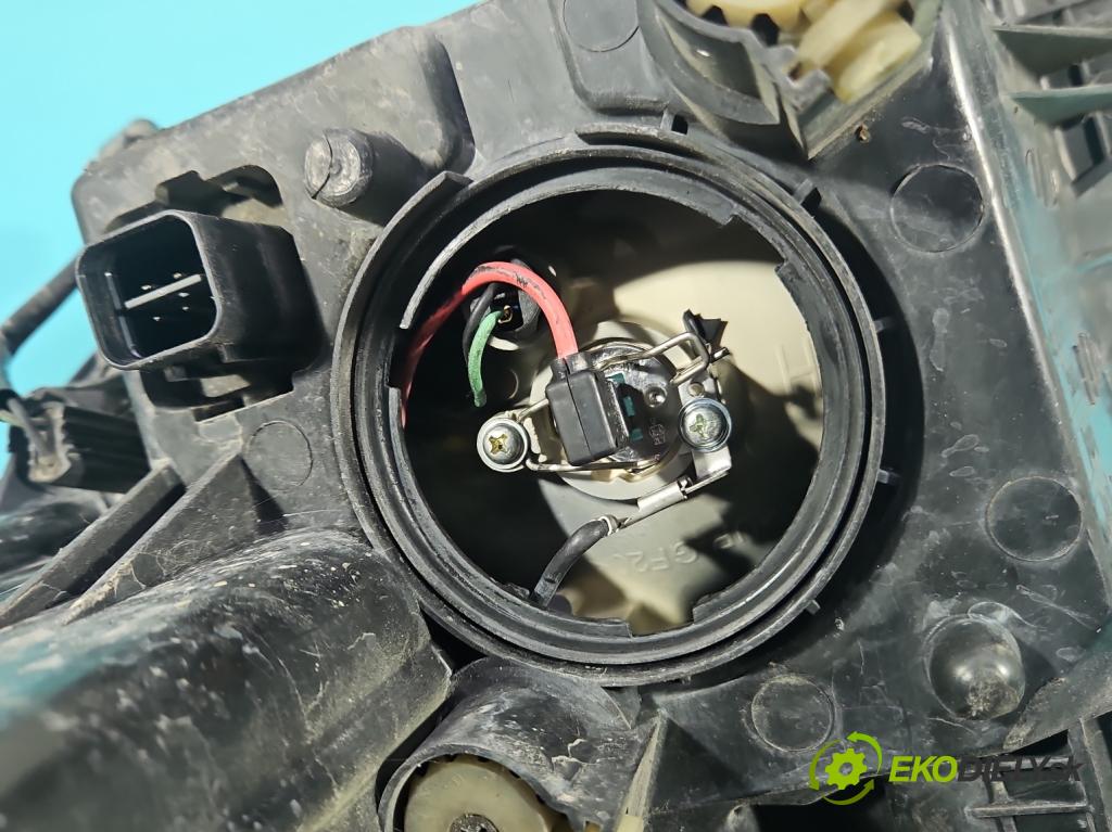 Ssangyong Rexton I 2001-2017 2.7 XDI 165 HP automatic 121 kW 2696 cm3 5- Reflektor: pravý  (Svetlo predné pravé)