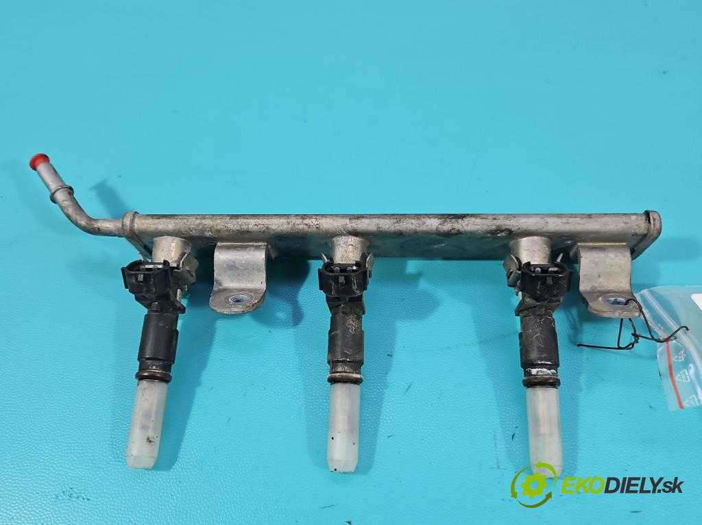 Dacia Sandero II 2012-2020 1.0 12V 73 HP manual 54 kW 999 cm3 5- vstrek 166003188R (Vstrekovač paliva)