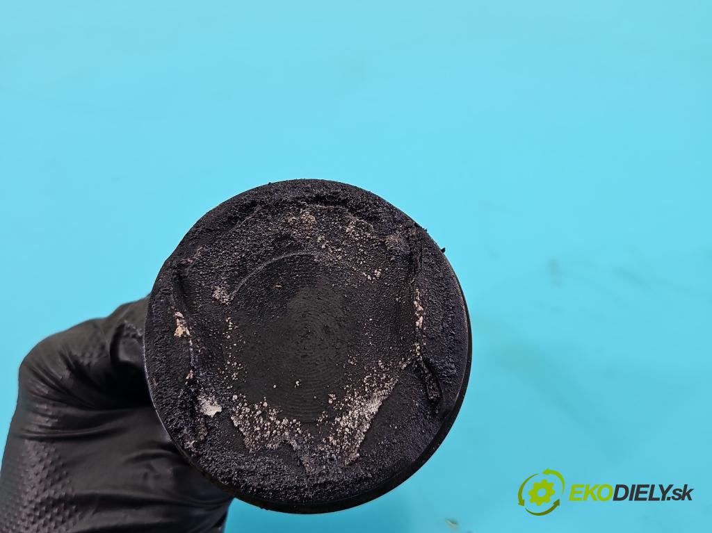 Dacia Sandero II 2012-2020 1.0 12V 73 HP manual 54 kW 999 cm3 5- piest B4D (Piest)