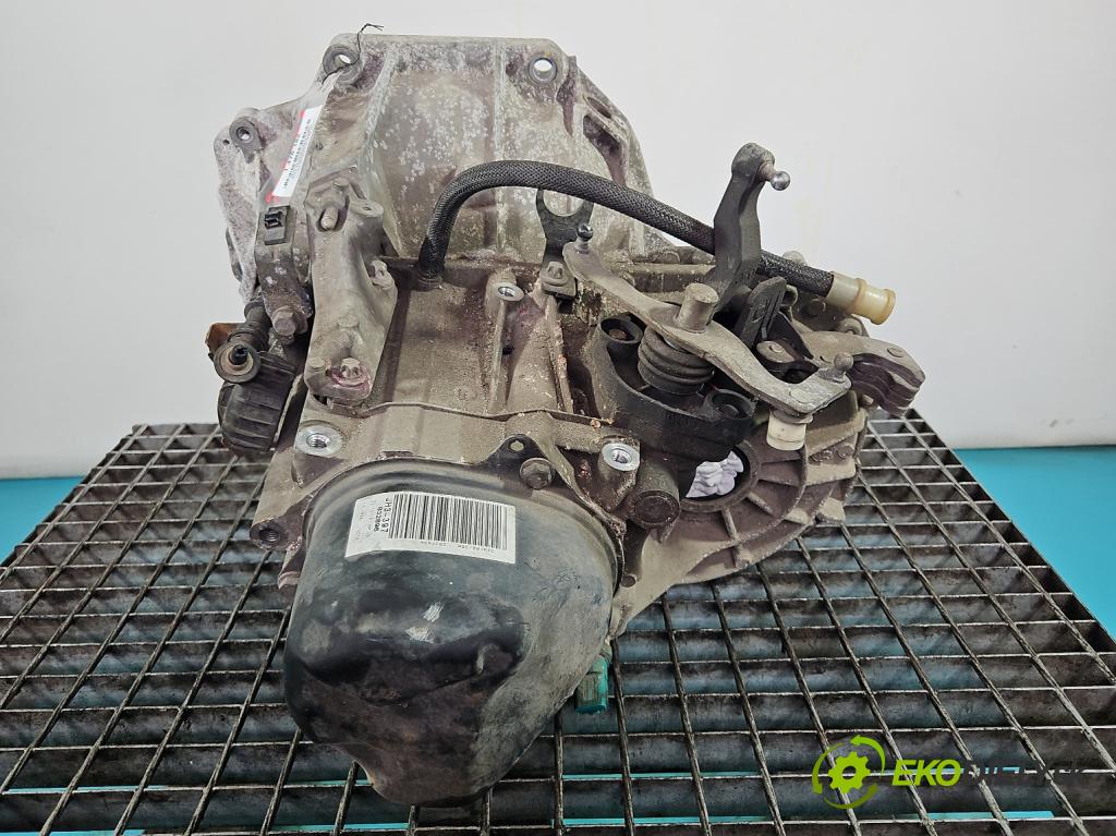 Dacia Sandero II 2012-2020 1.0 12V 73 HP manual 54 kW 999 cm3 5- prevodovka stupeň,rýchlosť manual JH3 397