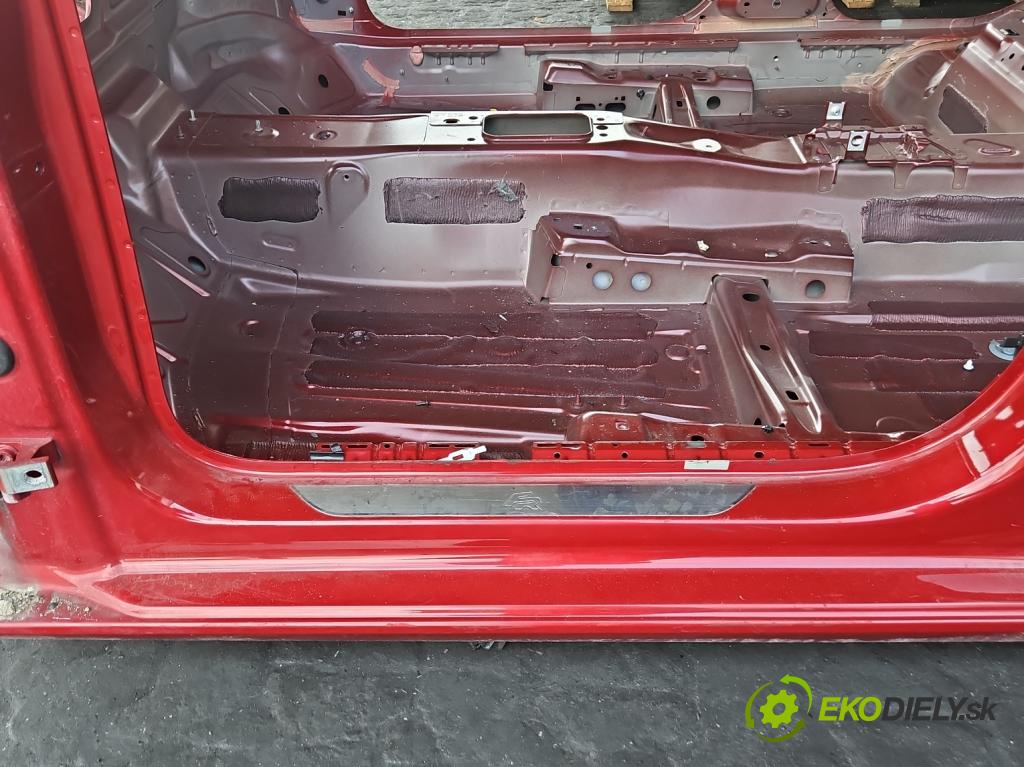 Seat Leon III 2012-2020 1.8 TSI 179KM automatic 132 kW 1798 cm3 5- práh levý  (Karoserie ostatní)