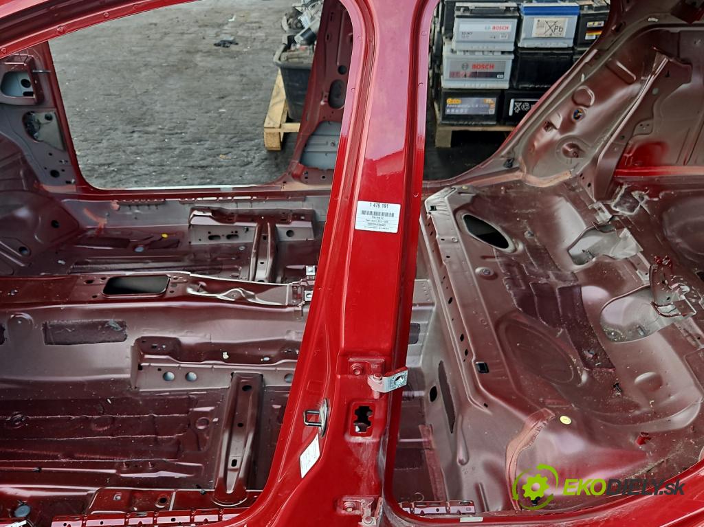 Seat Leon III 2012-2020 1.8 TSI 179KM automatic 132 kW 1798 cm3 5- práh levý  (Karoserie ostatní)