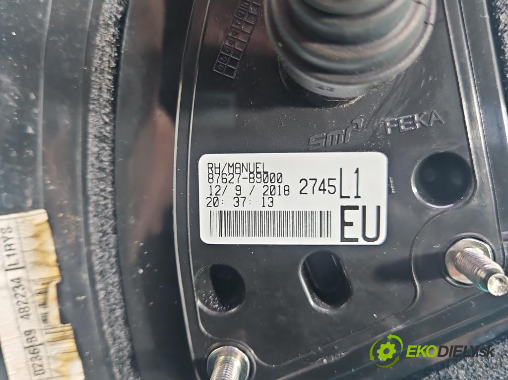 Hyundai I10 II 2013-2019 1.2 16V (G4LA) 87 hp manual 64 kW 1248 cm3 5- zpětné zrcátko pravé  (Klika dveří ostatní)