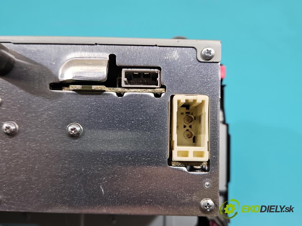Toyota Aygo II 2014-2022 1.0 vvti 69KM manual 51 kW 998 cm3 5- Radio originál 86140-0H010