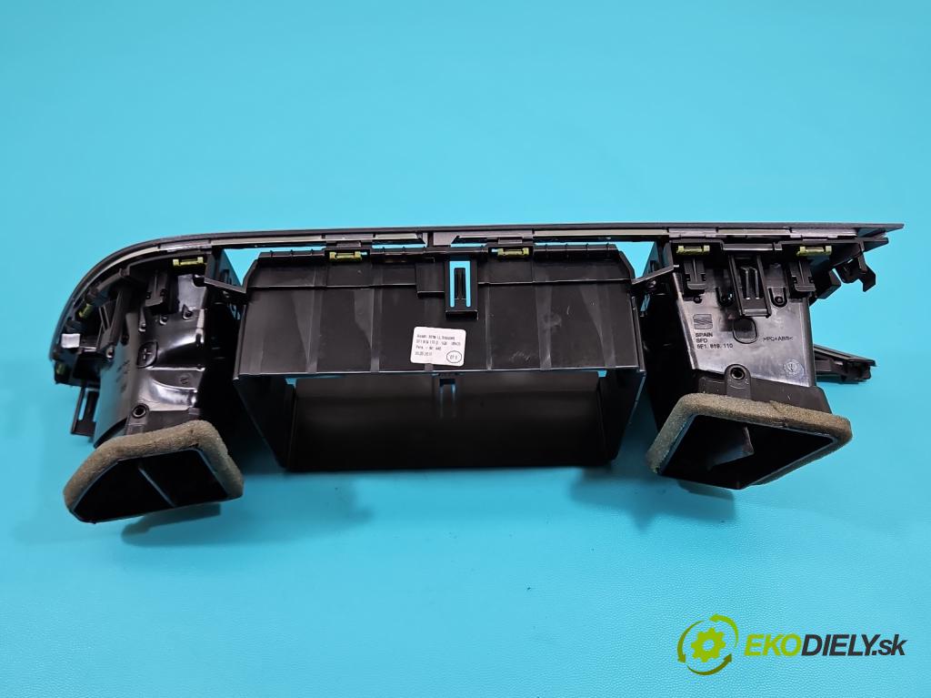 Seat Leon III 2012-2020 1.8 TSI 179KM automatic 132 kW 1798 cm3 5- Mřížka: kúrenia stredová 5F1819110D (Mriežka kúrenia (fukár))