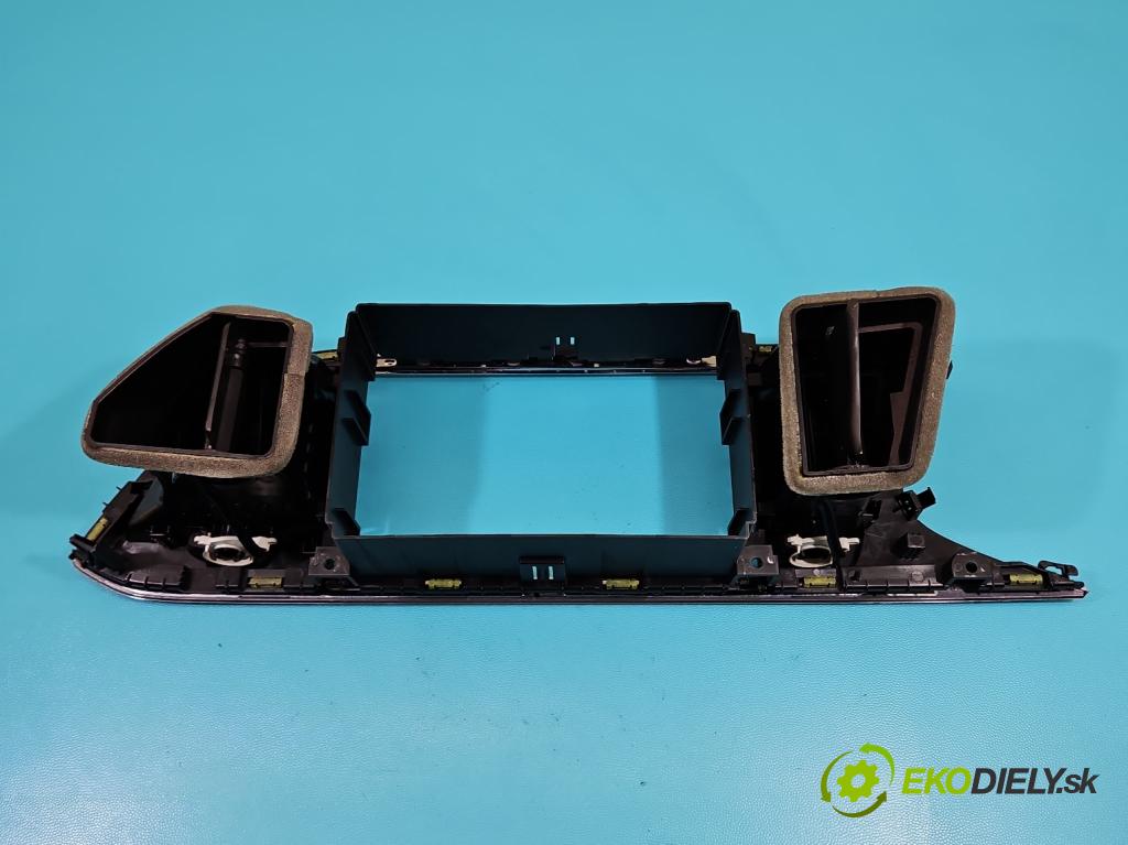 Seat Leon III 2012-2020 1.8 TSI 179KM automatic 132 kW 1798 cm3 5- Mřížka: kúrenia stredová 5F1819110D (Mriežka kúrenia (fukár))