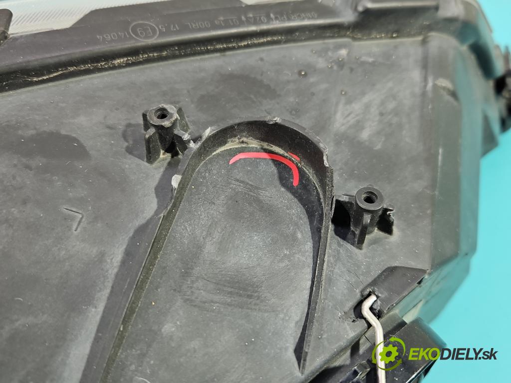 Seat Leon III 2012-2020 1.8 TSI 179KM automatic 132 kW 1798 cm3 5- světlo levý 5F1941005 (Klika dveří ostatní)